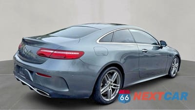 Czwarte zdjęcie samochodu z boku: 2018 MERCEDES-BENZ E 400 VIN:WDD1J6FBXJF010617 - miniatura