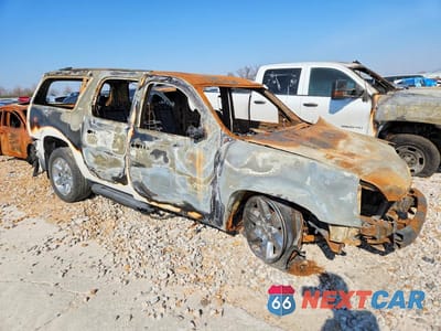 Czwarte zdjęcie samochodu z boku: 2010 GMC YUKON XL C1500 SLT VIN:1GKUCKE05AR216991 - miniatura