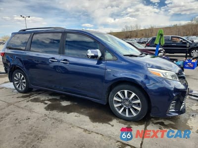 Czwarte zdjęcie samochodu z boku: 2019 TOYOTA SIENNA LIMITED PREMIUM 7-PASSENGER VIN:5TDDZ3DC4KS216933 - miniatura