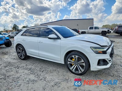 Czwarte zdjęcie samochodu z boku: 2019 AUDI Q8 PRESTIGE VIN:WA1CVAF10KD009100 - miniatura