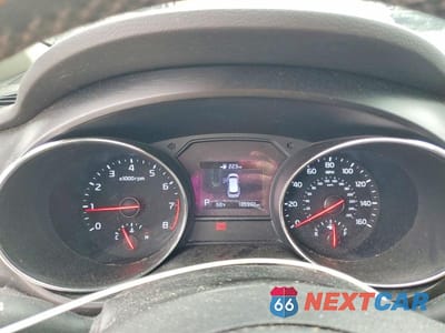 Zdjęcie 9 z 12 samochodu: 2019 KIA SEDONA EX VIN:KNDMB5C13K6510825 - miniatura