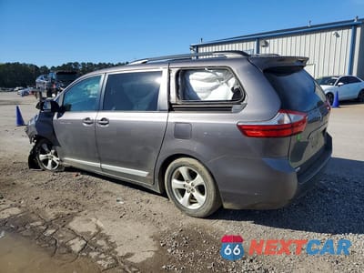 Drugie zdjęcie samochodu z przodu: 2015 TOYOTA SIENNA VIN:5TDKK3DC5FS539843 - miniatura