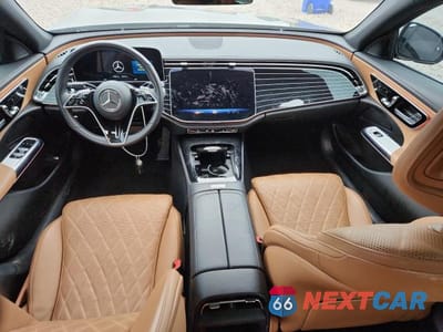 Zdjęcie 8 z 12 samochodu: 2025 MERCEDES-BENZ E 350 4MATIC VIN:W1KLF4HB7SA119773 - miniatura