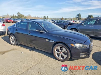 Czwarte zdjęcie samochodu z boku: 2017 JAGUAR XE VIN:SAJAR4BG5HA966525 - miniatura