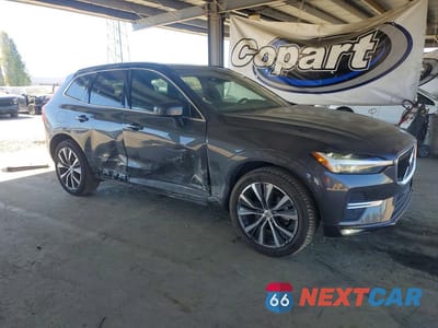 Czwarte zdjęcie samochodu z boku: 2022 VOLVO XC60 B5 MOMENTUM VIN:YV4L12RK3N1050500 - miniatura
