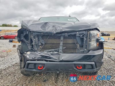 Piąte zdjęcie samochodu w środku: 2021 CHEVROLET SILVERADO K1500 TRAIL BOSS CUSTOM VIN:1GCPYCEF9MZ254104 - miniatura