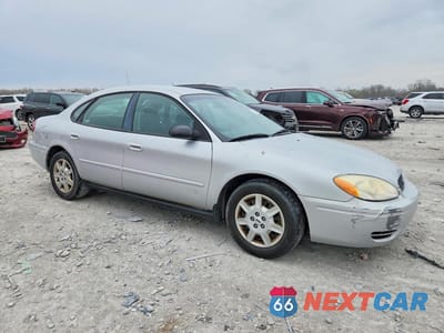 Czwarte zdjęcie samochodu z boku: 2006 FORD TAURUS SE VIN:1FAFP53266A260167 - miniatura