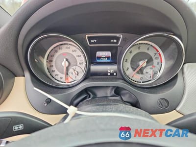 Zdjęcie 9 z 11 samochodu: 2016 MERCEDES-BENZ CLA 250 VIN:WDDSJ4EB0GN328710 - miniatura