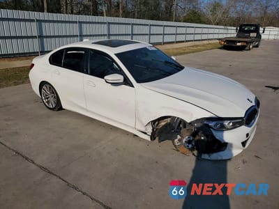 Czwarte zdjęcie samochodu z boku: 2023 BMW 330I VIN:3MW69FF02P8C83895 - miniatura