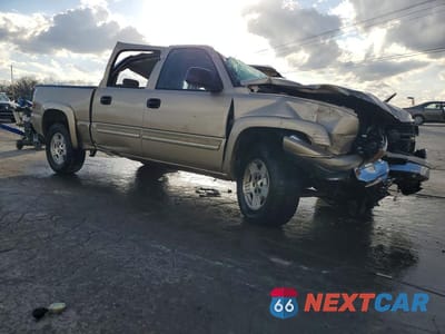 Czwarte zdjęcie samochodu z boku: 2006 CHEVROLET SILVERADO K1500 VIN:2GCEK13TX61223655 - miniatura