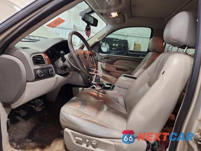 Zdjęcie 7 z 12 samochodu: 2013 GMC YUKON SLT VIN:1GKS2CE0XDR149647 - miniatura