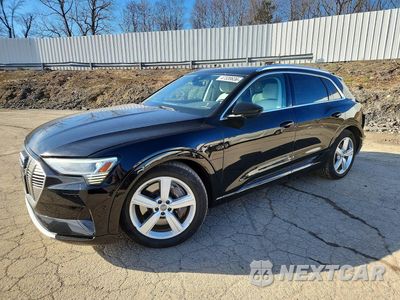 2019 AUDI E-TRON PREMIUM PLUS WA1LAAGE9KB008956 - główne zdjęcie licytacji z USA - miniatura