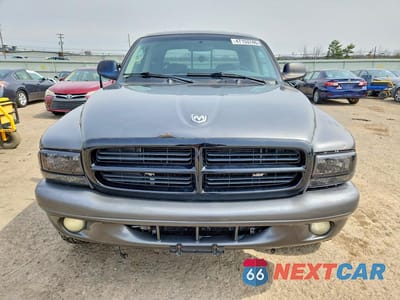 Piąte zdjęcie samochodu w środku: 2004 DODGE DAKOTA QUAD SLT VIN:1D7HG48N84S758058 - miniatura