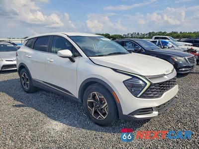 Czwarte zdjęcie samochodu z boku: 2024 KIA SPORTAGE LX VIN:KNDPU3DF2R7270161 - miniatura