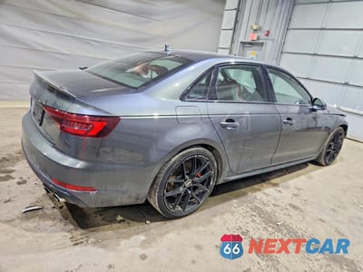 Trzecie zdjęcie samochodu z tyłu: 2019 AUDI S4 VIN:WAUC4AF45KA009949 - miniatura