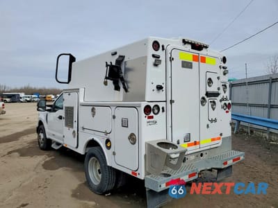Drugie zdjęcie samochodu z przodu: 2019 FORD F-350 SD UTILITY BOX ** CLN TITLE * PRI FLEET ** VIN:1FDRF3G69KEF73014 - miniatura
