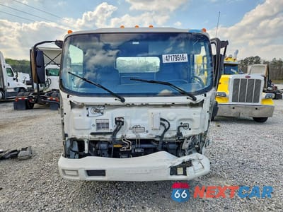 Piąte zdjęcie samochodu w środku: 2015 ISUZU NPR HD TRUCK CAB AND CHASSIS VIN:54DC4W1B1FS807415 - miniatura