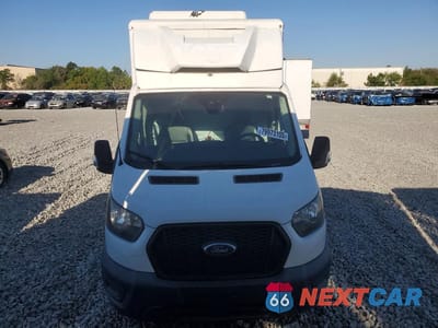 Piąte zdjęcie samochodu w środku: 2020 FORD TRANSIT DELIVERY TRUCK VIN:1FDBW5Z86LKB24940 - miniatura