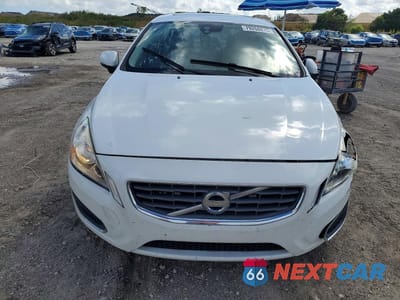 Piąte zdjęcie samochodu w środku: 2012 VOLVO S60 T5 VIN:YV1622FS2C2127599 - miniatura