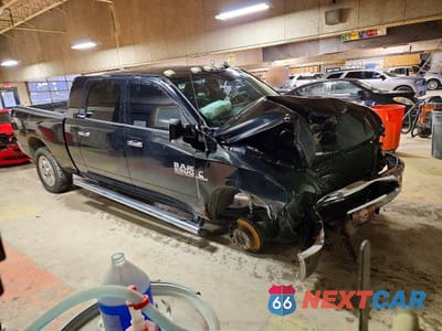 Czwarte zdjęcie samochodu z boku: 2014 RAM 2500 SLT VIN:3C6UR5ML6EG229737 - miniatura