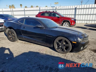 Czwarte zdjęcie samochodu z boku: 2012 CHEVROLET CAMARO LT VIN:2G1FF1E38C9202847 - miniatura