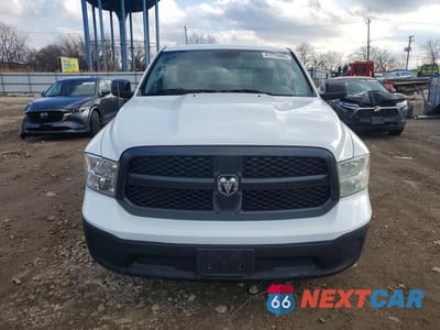 Piąte zdjęcie samochodu w środku: 2017 RAM 1500 ST VIN:3C6JR6AG1HG586666 - miniatura