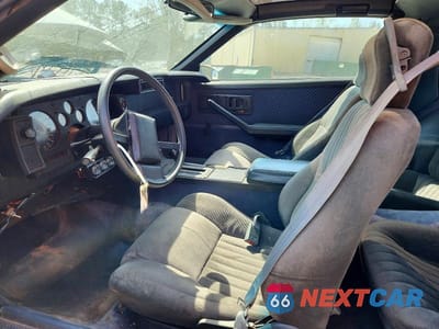 Zdjęcie 7 z 11 samochodu: 1984 CHEVROLET CAMARO VIN:1G1AP8714EN197920 - miniatura