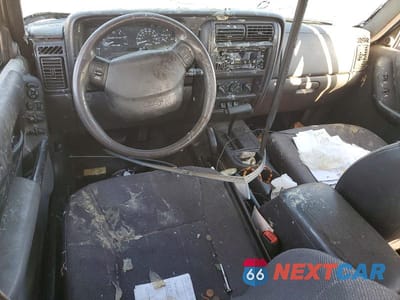 Zdjęcie 8 z 12 samochodu: 1999 JEEP CHEROKEE SPORT VIN:1J4FF68S1XL645468 - miniatura