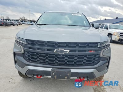 Piąte zdjęcie samochodu w środku: 2023 CHEVROLET TAHOE K1500 Z71 VIN:1GNSKPKD3PR511839 - miniatura