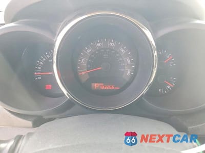 Zdjęcie 9 z 12 samochodu: 2011 KIA SOUL + VIN:KNDJT2A25B7710612 - miniatura