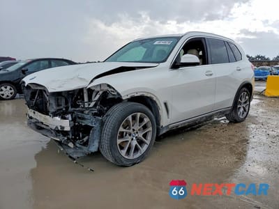 2020 BMW X5 XDRIVE40I 5UXCR6C03L9B45519 - główne zdjęcie licytacji z USA - miniatura