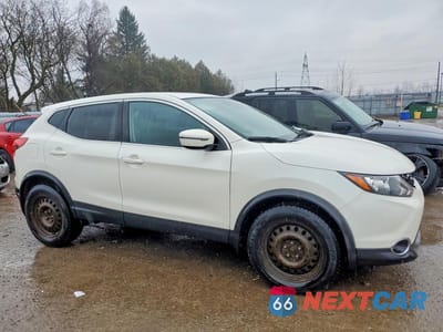 Czwarte zdjęcie samochodu z boku: 2019 NISS QASHQAI VIN:JN1BJ1CP8KW215777 - miniatura