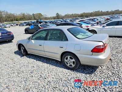 Drugie zdjęcie samochodu z przodu: 1998 HONDA ACCORD EX VIN:1HGCG5654WA067228 - miniatura
