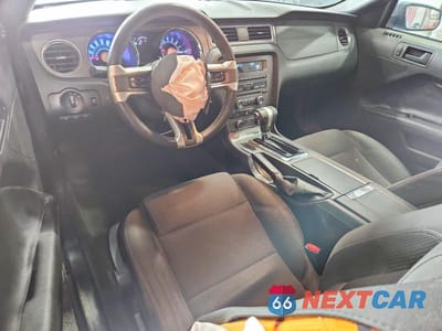 Zdjęcie 8 z 13 samochodu: 2012 FORD MUSTANG VIN:1ZVBP8EM1C5218452 - miniatura