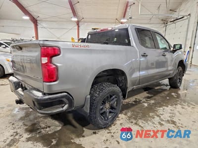 Trzecie zdjęcie samochodu z tyłu: 2020 CHEVROLET SILVERADO K1500 TRAIL BOSS CUSTOM VIN:3GCPYCEF8LG250317 - miniatura