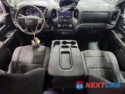 Zdjęcie 8 z 11 samochodu: 2024 CHEVROLET SILVERADO K1500 TRAIL BOSS CUSTOM VIN:3GCPDCEK5RG237526 - miniatura