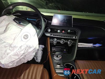 Zdjęcie 8 z 13 samochodu: 2021 GENESIS G70 2.0T VIN:KMTG34LA9MU079783 - miniatura