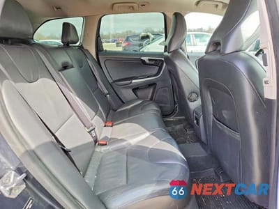 Zdjęcie 11 z 13 samochodu: 2014 VOLVO XC60 T6 VIN:YV4902DZXE2554683 - miniatura