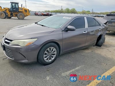 2015 TOYOTA CAMRY LE 4T4BF1FK2FR445946 - główne zdjęcie licytacji z USA - miniatura