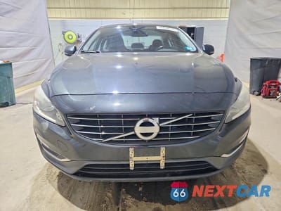 Piąte zdjęcie samochodu w środku: 2014 VOLVO S60 T5 VIN:YV1612FS7E2275530 - miniatura