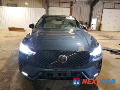 Piąte zdjęcie samochodu w środku: 2026 VOLVO XC60 PLUS VIN:YV4M12RCXT1415247 - miniatura