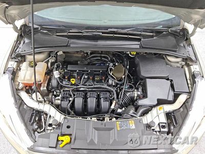 Zdjęcie 11 z 12 samochodu: 2015 FORD FOCUS SE VIN:1FADP3F21FL211132 - miniatura
