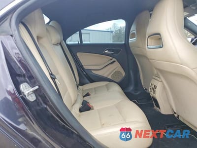 Zdjęcie 10 z 11 samochodu: 2014 MERCEDES-BENZ CLA 250 VIN:WDDSJ4EB4EN045529 - miniatura