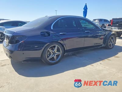 Trzecie zdjęcie samochodu z tyłu: 2017 MERCEDES-BENZ E 300 VIN:WDDZF4JBXHA001360 - miniatura