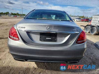 Zdjęcie 6 z 12 samochodu: 2015 MERCEDES-BENZ C 300 4MATIC VIN:55SWF4KB6FU011849 - miniatura