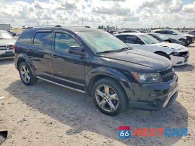 Czwarte zdjęcie samochodu z boku: 2017 DODGE JOURNEY CROSSROAD VIN:3C4PDDGG9HT609034 - miniatura