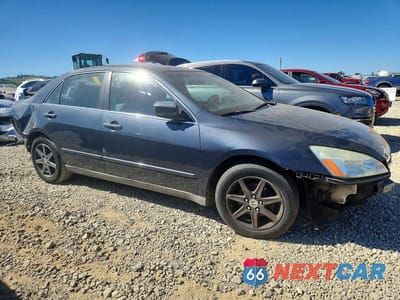 Czwarte zdjęcie samochodu z boku: 2007 HONDA ACCORD LX VIN:3HGCM56447G711779 - miniatura