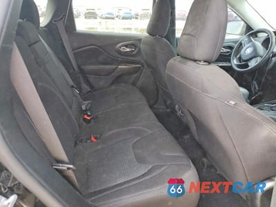 Zdjęcie 11 z 13 samochodu: 2019 JEEP CHEROKEE LATITUDE VIN:1C4PJLCB7KD348383 - miniatura