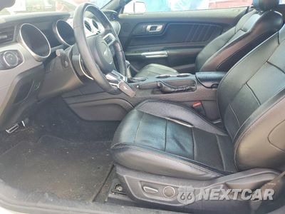 Zdjęcie 7 z 12 samochodu: 2019 FORD MUSTANG VIN:1FATP8UH0K5170703 - miniatura