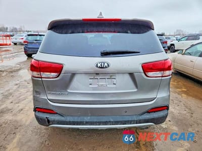 Zdjęcie 6 z 12 samochodu: 2017 KIA SORENTO EX V6 VIN:5XYPHDA51HG238566 - miniatura